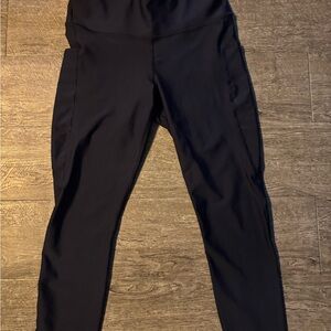 Athleta Interval Stash High Rise 7/8 Legging